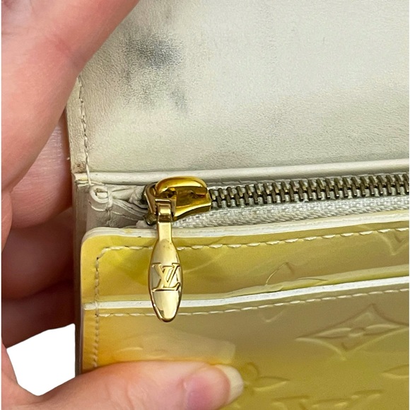 Lemon Cream Louis Vuitton Vernis Snap Wallet with Dusty and Drawer Box with Pull - Picture 10 of 16